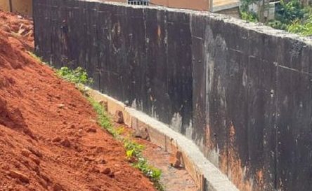 Mur de soutènement — Rue 5.024